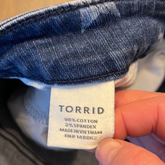 Torrid 22 Fourth of July 🇺🇸 Patriotic Star denim shorts Memorial Day Summer - Picture 6 of 6